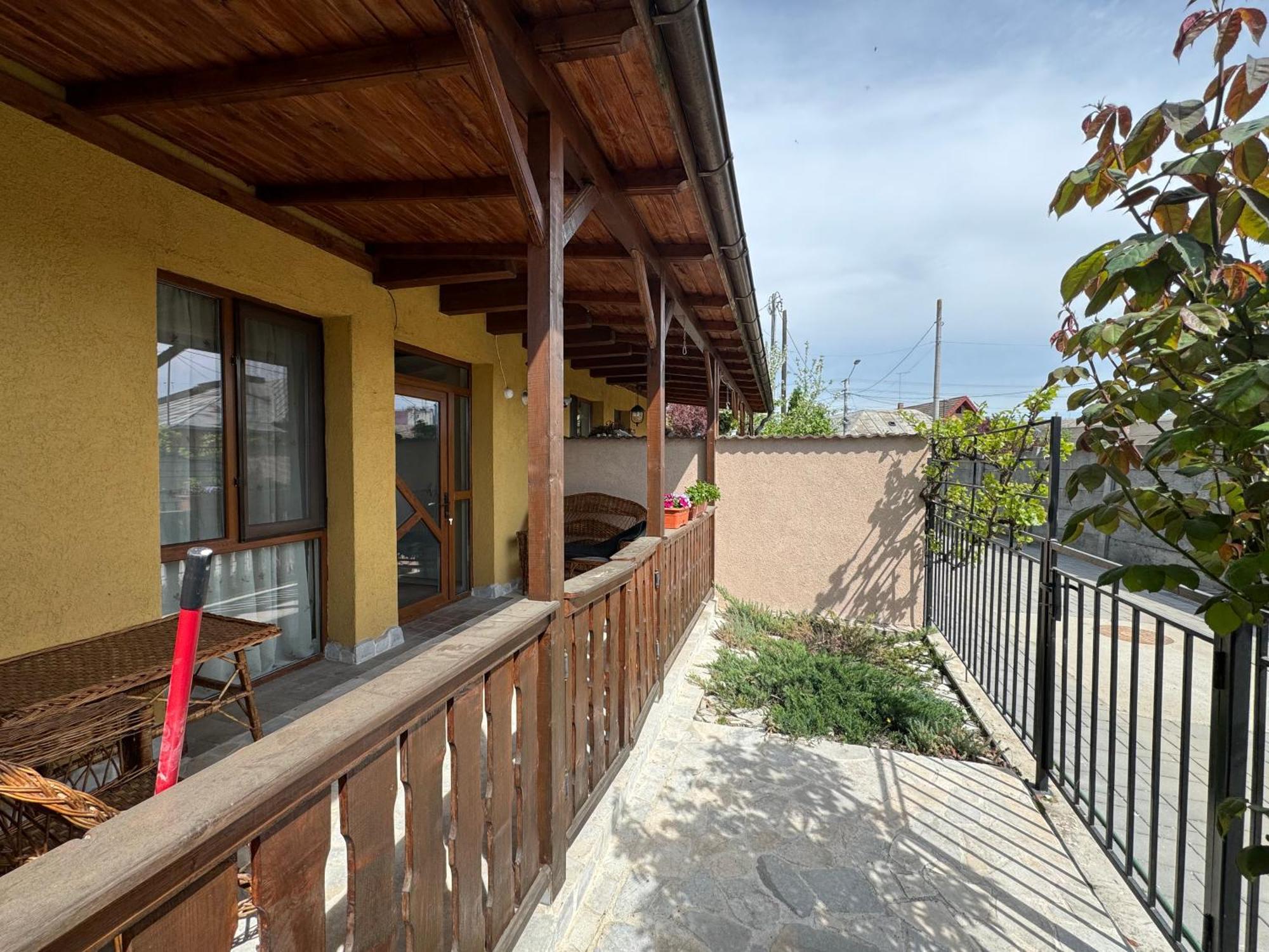 Hotel Casa Smarald Turda Noua Extérieur photo
