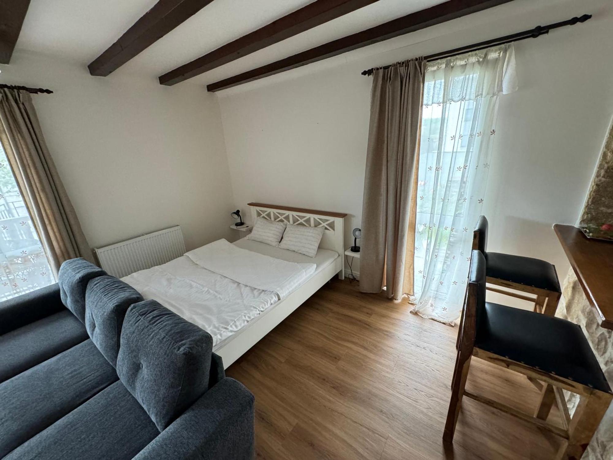 Hotel Casa Smarald Turda Noua Extérieur photo