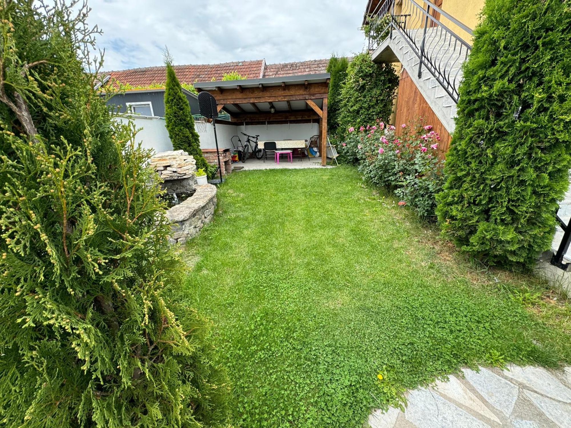 Hotel Casa Smarald Turda Noua Extérieur photo